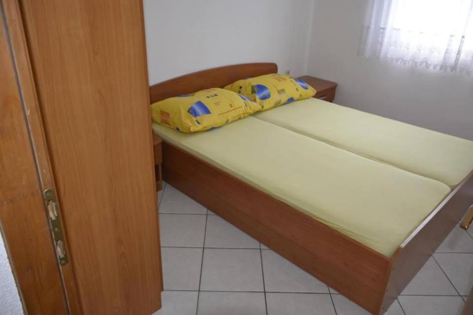 Apartmani Stjepan Veselko Vir Eksteriør billede